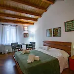 Bed & Breakfast Ruggero 3*