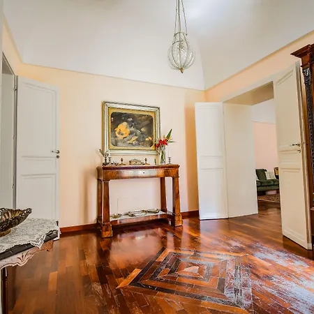 Bed and breakfast Ruggero 3*