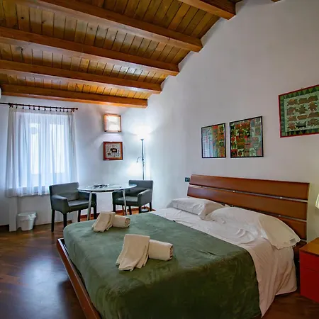 Bed and breakfast Ruggero 3*