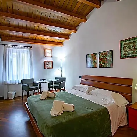 Ruggero 3*