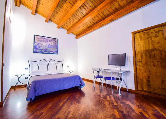 Ruggero Bed & Breakfast 3*